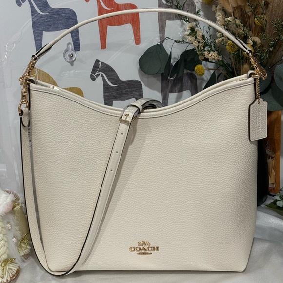 Brand new with tags Coach Laurel large shoulder bag, gold/white - Picture 2 of 10